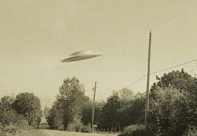 ​索科洛镇外星人事变，美国警方竟目打外星人趁坐UFO降降