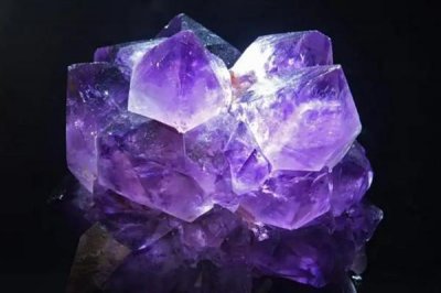 ​紫水晶和什么属相犯冲 紫水晶适合什么生肖带