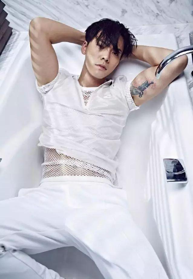 胡歌赵丽颖同框合照(纹身背后的故事)(24)