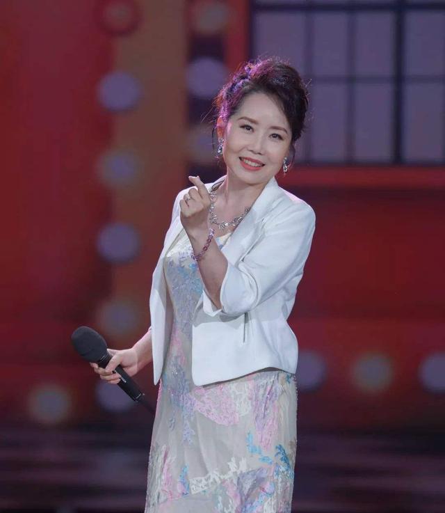 陆剑民胡月唱歌（娶了歌唱家胡月）(21)