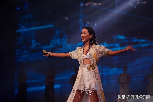 石坚吉克隽逸个人资料(用6年捧红吉克隽逸)(9)