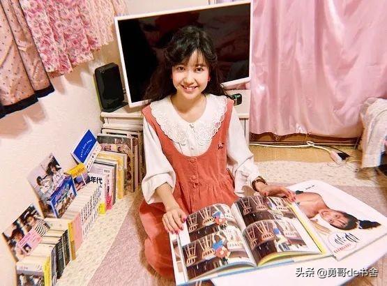 杨幂共有几套豪宅(月薪百万住京城大别墅)(36)