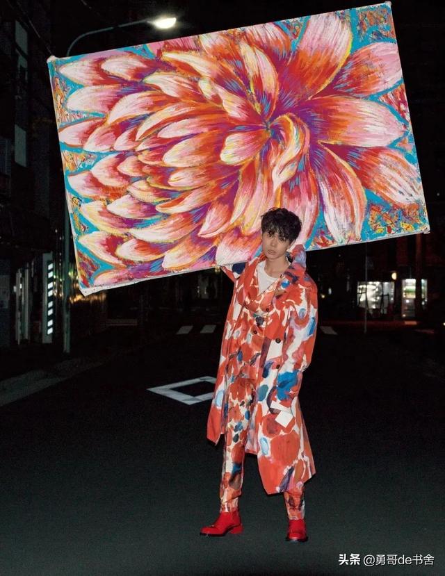 杨幂共有几套豪宅(月薪百万住京城大别墅)(22)