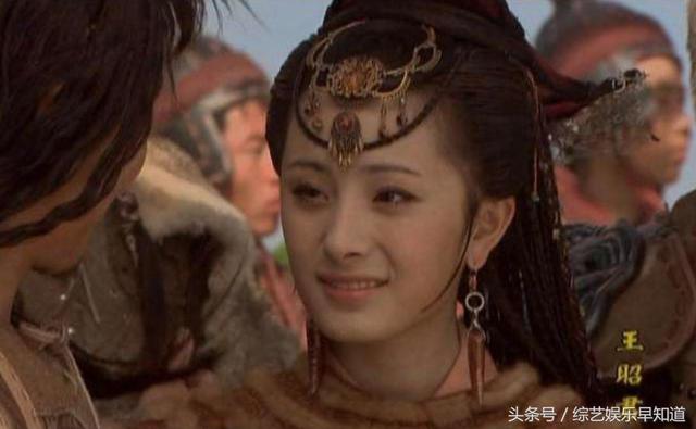 杨幂和范冰冰合作不紧张(杨幂12年前取代范冰冰出演王昭君)(13)