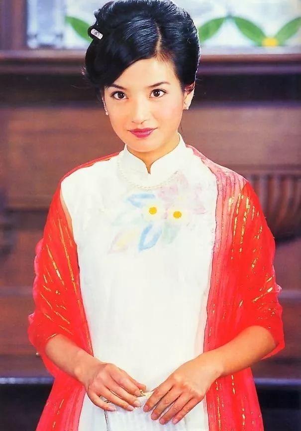 赵薇林心如合作过几次(情深深的演员表藏着玄机)(2)