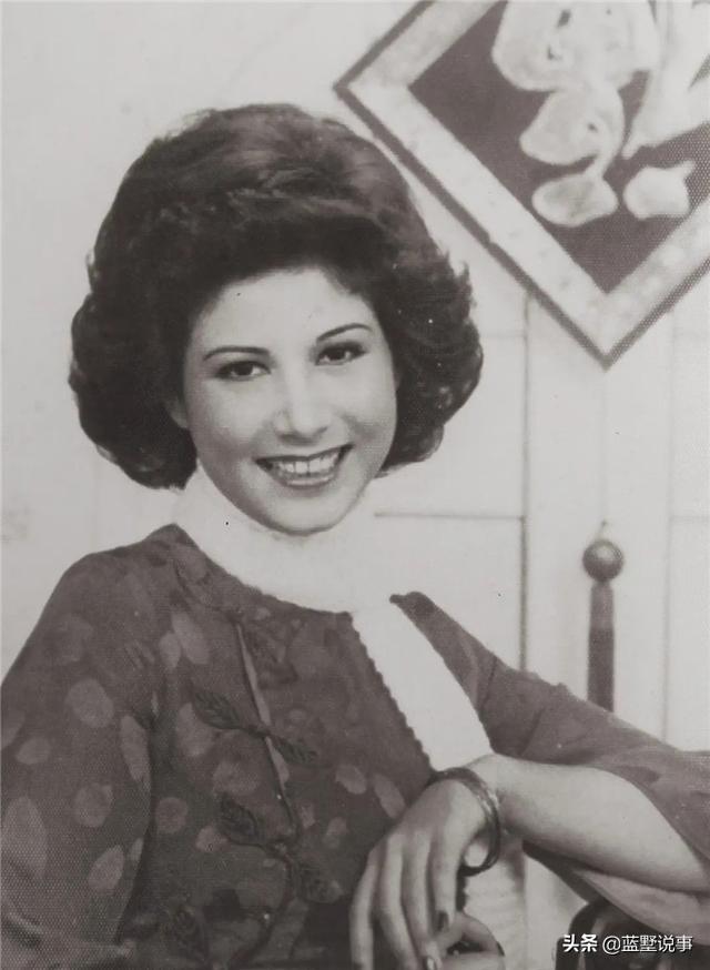 甄妮个人资料大全(香港歌坛巨头甄妮惊艳美照)(30)