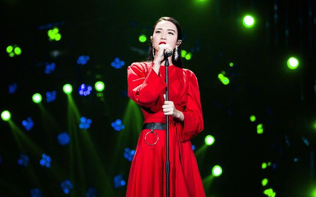 歌手张天的身材(用想象力唱歌的酷女孩)(2)