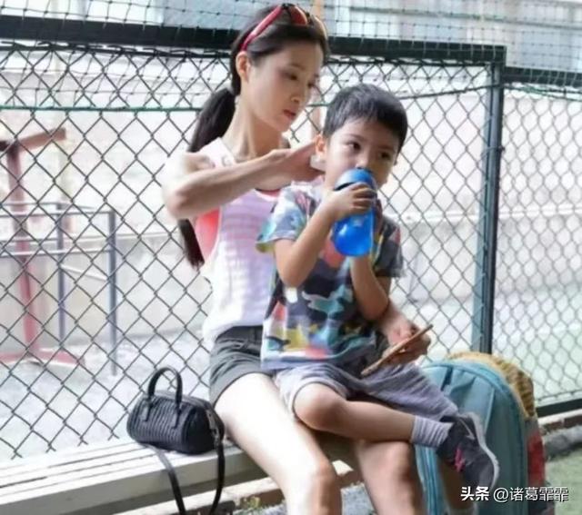 刘亦菲的绯闻男友有哪些(她26岁当红时结婚生子)(6)