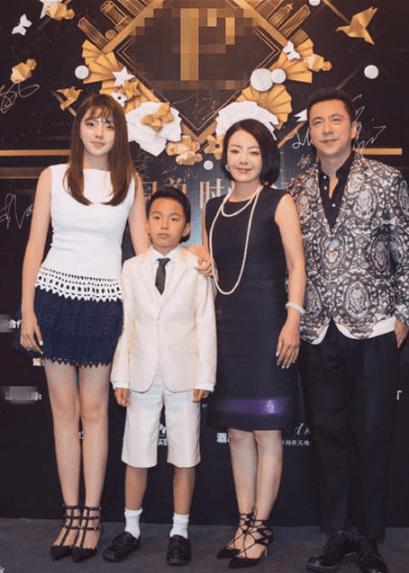 王中磊老婆王晓蓉个人资料(王中磊携带妻女现身戛纳)(5)