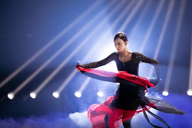 周迅和她的13个绯闻男友(18岁艳压周迅29岁嫁皇室成)(7)