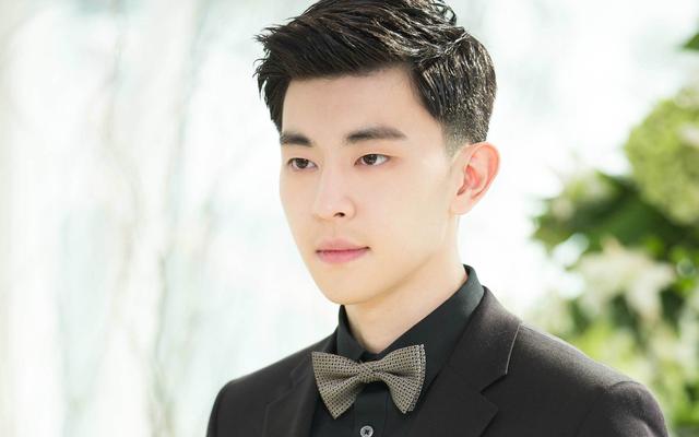 欢乐颂中的谢童是谁演的(欢乐颂2谢童是谁演的)(1)