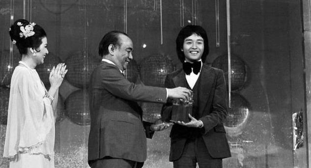 张国荣1992霸王别姬(张国荣三部经典电影流星语)(1)