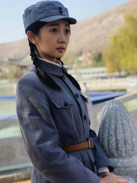 小妮扛枪43集电视剧主要演员(小妮扛枪叶子谁扮演的)(1)