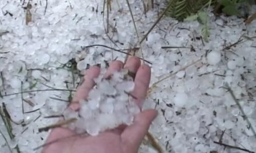 冰雹是怎么形成的，冰雹是怎么形成的，为什么像海南地区这样的气候也会下冰雹？图4