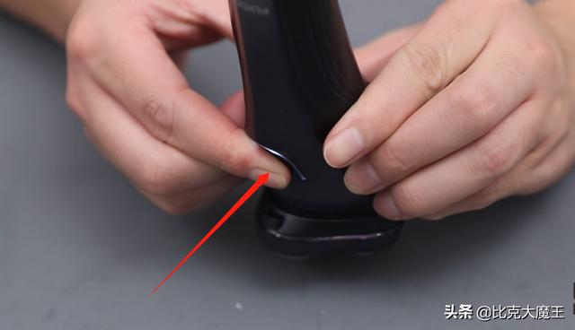 怎么用手动刮胡刀正确刮胡子(刮胡刀钝了不用愁)(12)