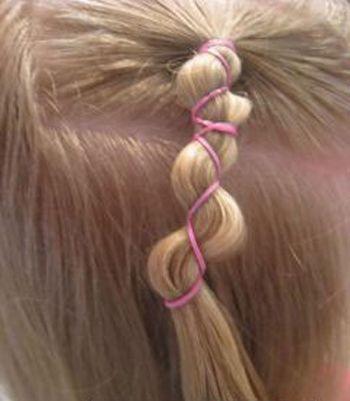 儿童编发随手一扎都这么好看(2款俏皮可爱的儿童编发扎发图解)(3)