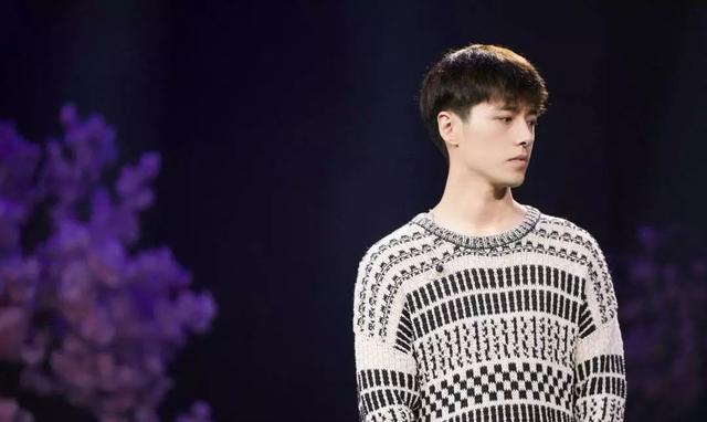 方逸伦主演过哪些古装剧(明月照我心竹马钢琴师双剧霸屏)(31)