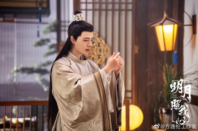 方逸伦主演过哪些古装剧(明月照我心竹马钢琴师双剧霸屏)(6)