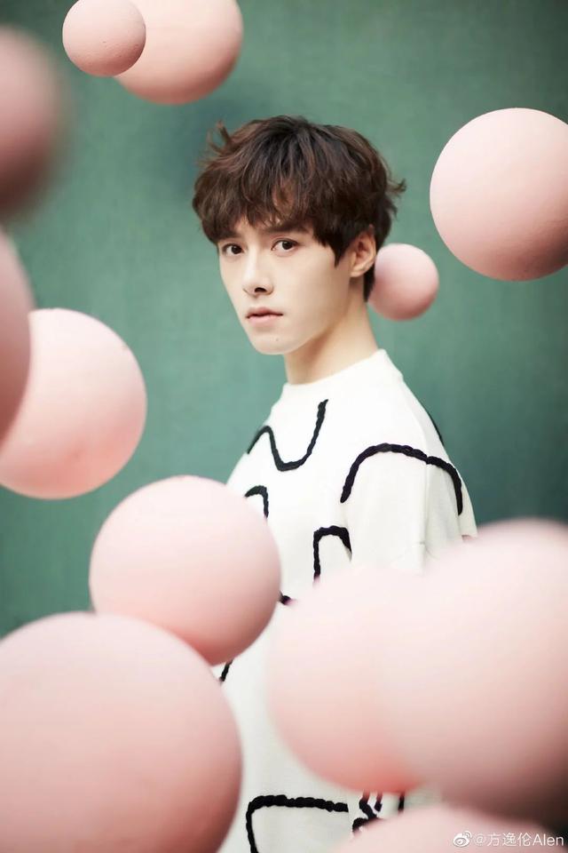 方逸伦主演过哪些古装剧(明月照我心竹马钢琴师双剧霸屏)(46)