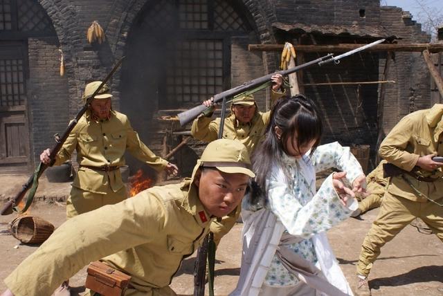 (十部天雷滚滚抗日神剧)(2)