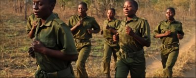 ​非洲最帅“女团”:史上首支女性武装反偷猎察看队