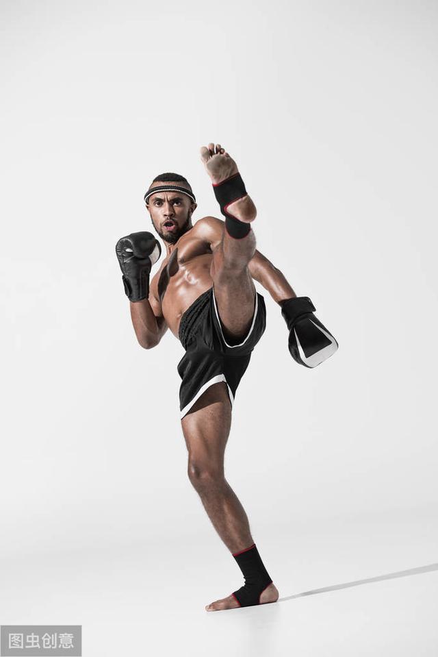 零基础学泰拳教程(怎样练习泰拳入门篇)(7)