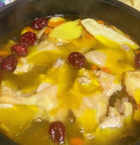​炖鸡汤放什么料才好喝（炖鸡汤时搭配这7种炖料）