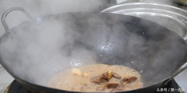 正宗红烧排骨的做法步骤(大厨分享红烧排骨的家常做法)(10)