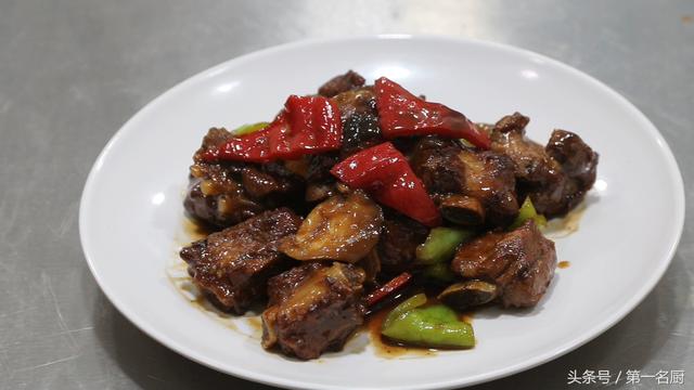 正宗红烧排骨的做法步骤(大厨分享红烧排骨的家常做法)(13)
