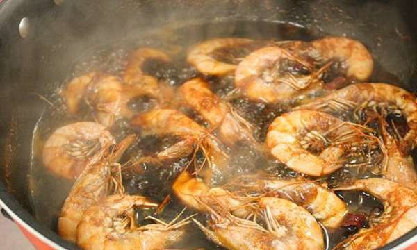 红烧虾怎么做,红烧虾的做法图9