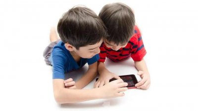 ​青少年沉迷于网络游戏有哪些危害（听了沉迷网络游戏的危害）