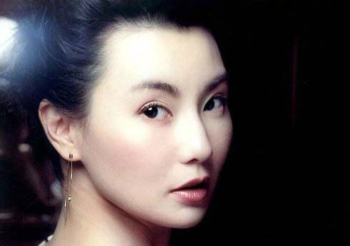 张曼玉个人资料简介：张曼玉早年经历,张曼玉早年间清纯照