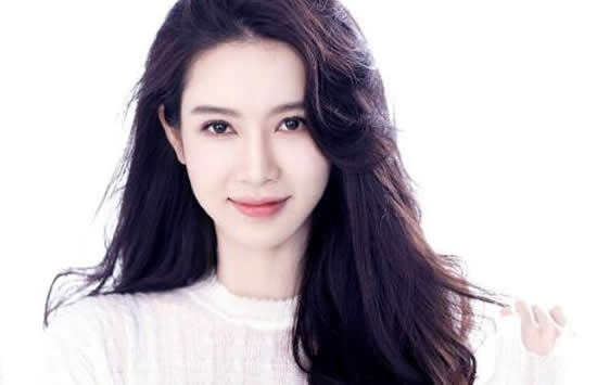 潘霜霜个人资料简介及最新性感写真照片介绍