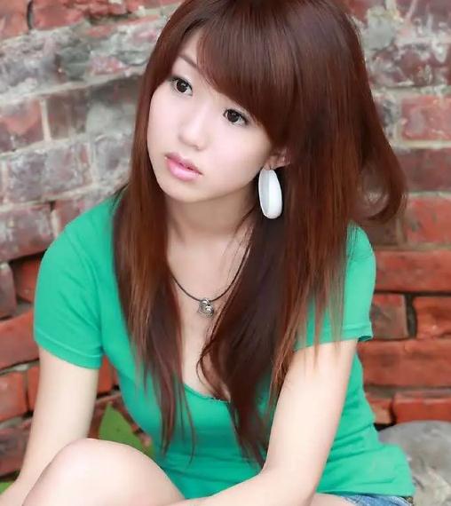 郭书瑶的胸有多大图片:童颜巨乳郭书瑶三围曝光