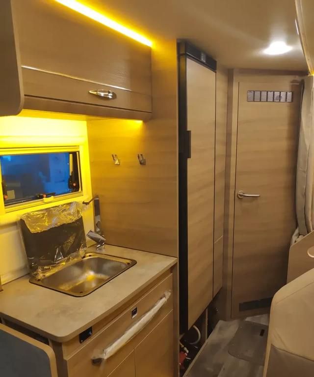 双c是什么牌子,蒙口和蒙口羽皇是一个品牌吗?图7