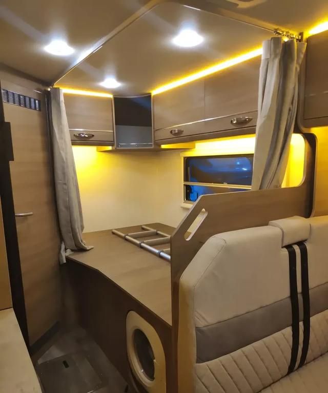 双c是什么牌子,蒙口和蒙口羽皇是一个品牌吗?图8