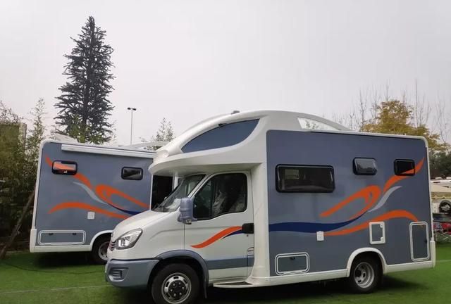 双c是什么牌子,蒙口和蒙口羽皇是一个品牌吗?图4