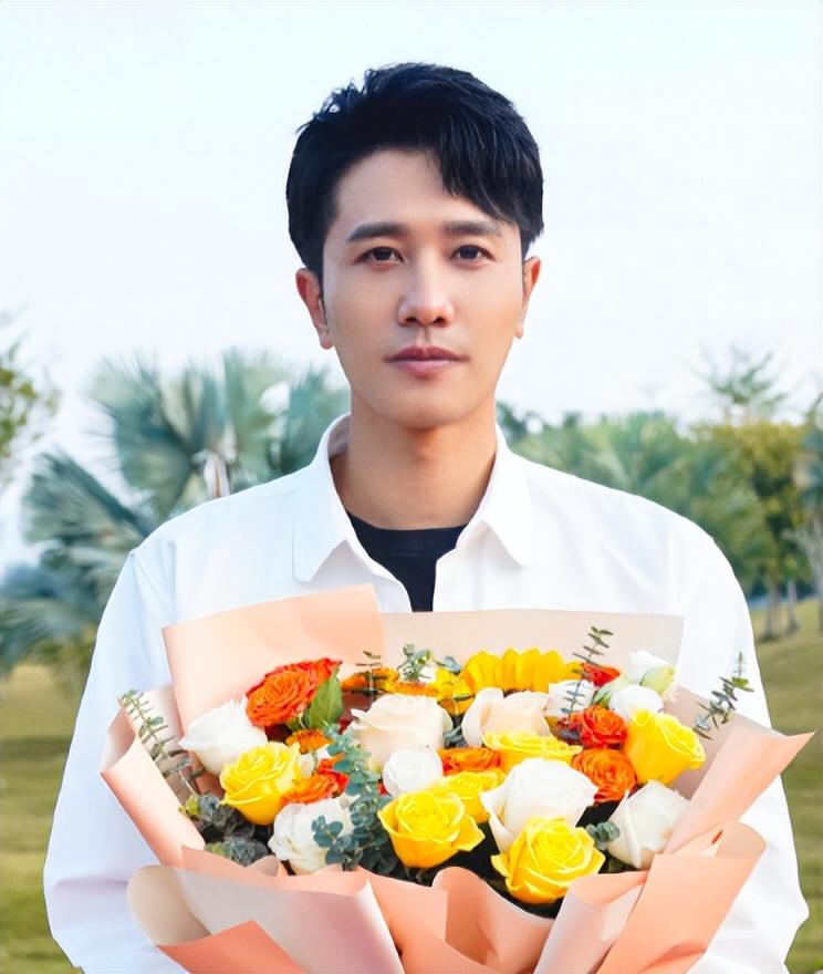 跑了15年龙套,演过无数渣男的彭冠英终于要崛起了!