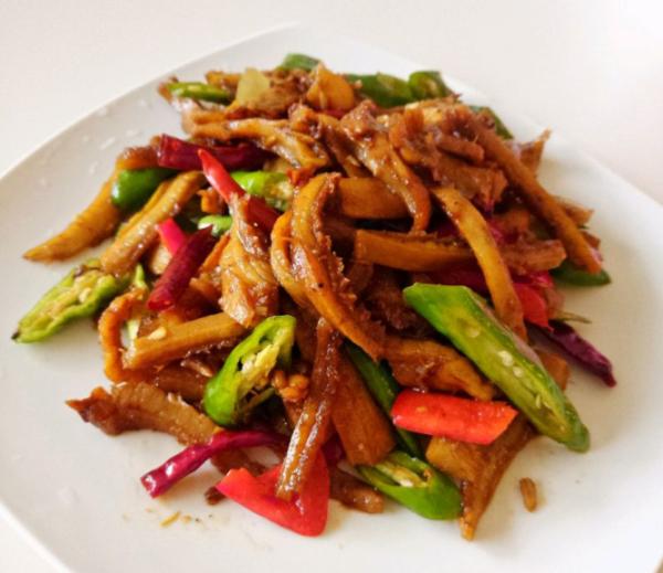 牛肚是牛的哪个部位用来干嘛的(牛肚是牛的什么部位)