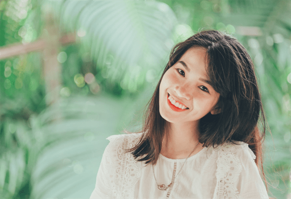 女生夸你帅怎么回答(女生夸你帅怎么幽默回复)