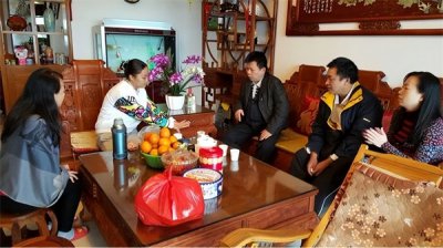 ​看老师带什么礼物合适(拜访恩师送什么礼物好)