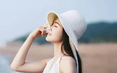 ​男朋友亲我手背啥意思 爱情中亲吻的方式