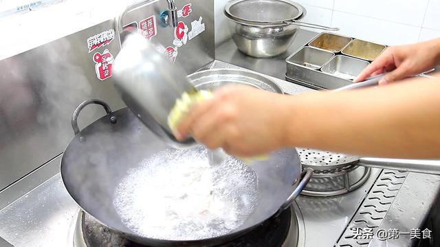 鱼片的做法家常菜(厨师长分教你炒鱼片的家常做法)(8)