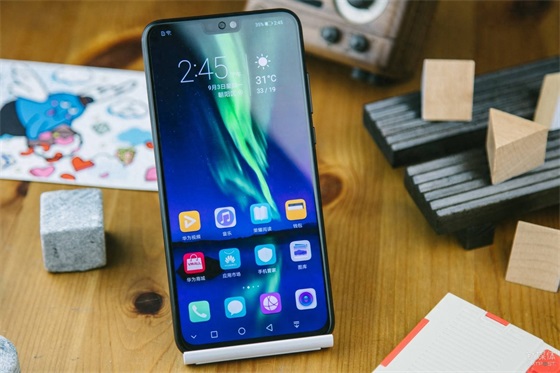 同为1399的荣耀8x和华为畅享9plus怎么选,看了这篇文章就知道了