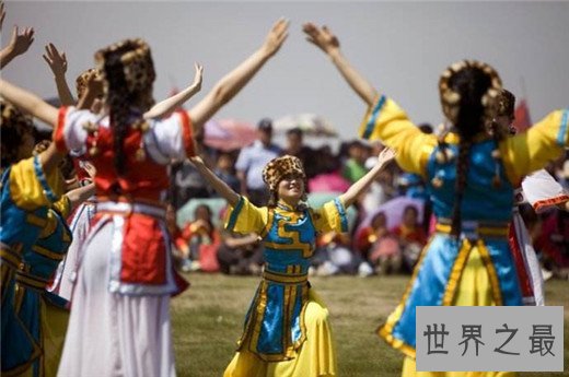 中国人口最少的民族 ，最少的塔塔尔族可能还没有你村里人多