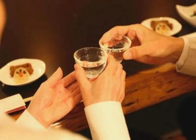 ​酒有空瓶怎么办小妙招？酒放着空瓶了