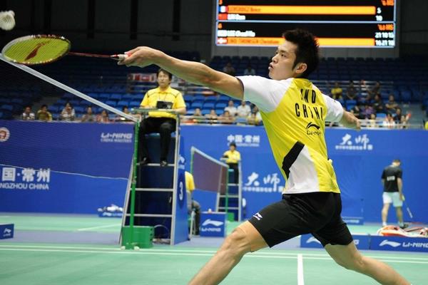 打羽毛球会不会一边手细一边手粗 答案是肯定的 打羽毛球会不会一边手细一边手粗 答案是肯定的