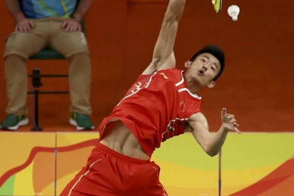 打羽毛球会不会一边手细一边手粗 答案是肯定的 打羽毛球会不会一边手细一边手粗 答案是肯定的