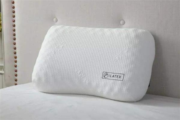 乳胶枕头变黄怎么处理 乳胶枕头发黄怎么清洗 乳胶枕头变黄怎么处理 乳胶枕头发黄怎么清洗