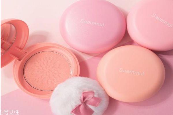 胭脂一般用来装扮哪里 胭脂的作用 胭脂一般用来装扮哪里 胭脂的作用